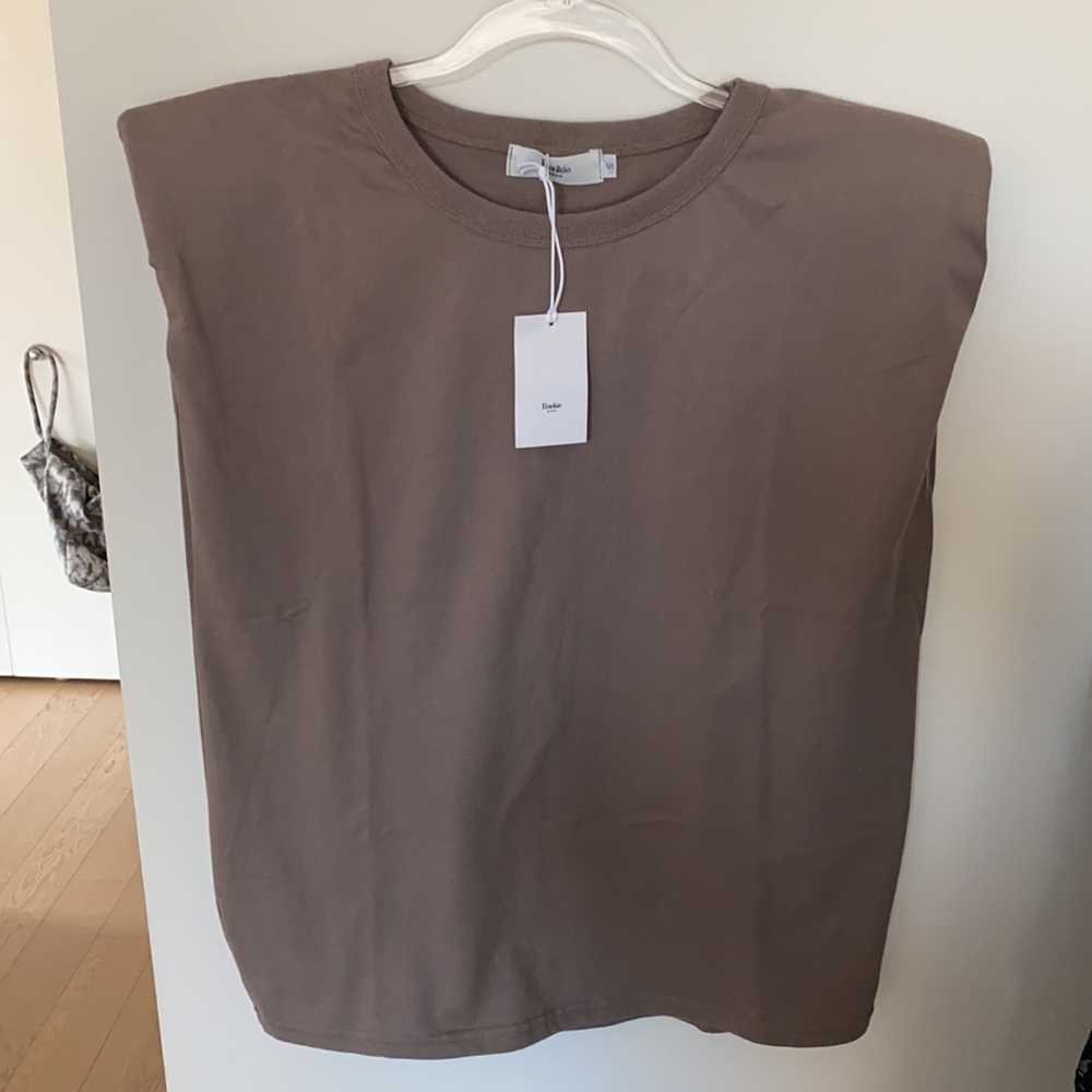 NWT Frankie Shop Pad Shouler Tee - Picture 2 of 3